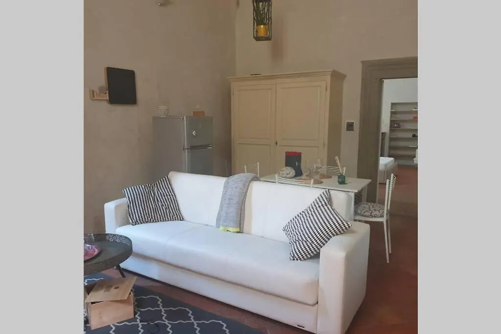 Claudia Suite: Loft Romantico Nel Cuore Di Arezzo Italy