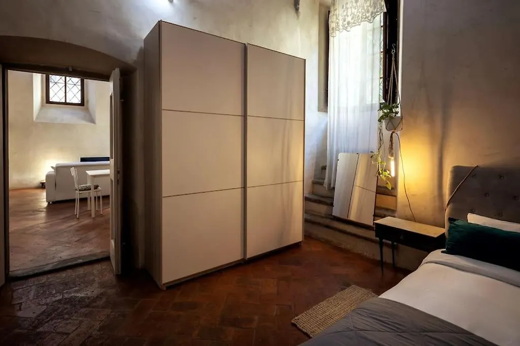 Apartment Claudia Suite: Loft Romantico Nel Cuore Di Arezzo Italy