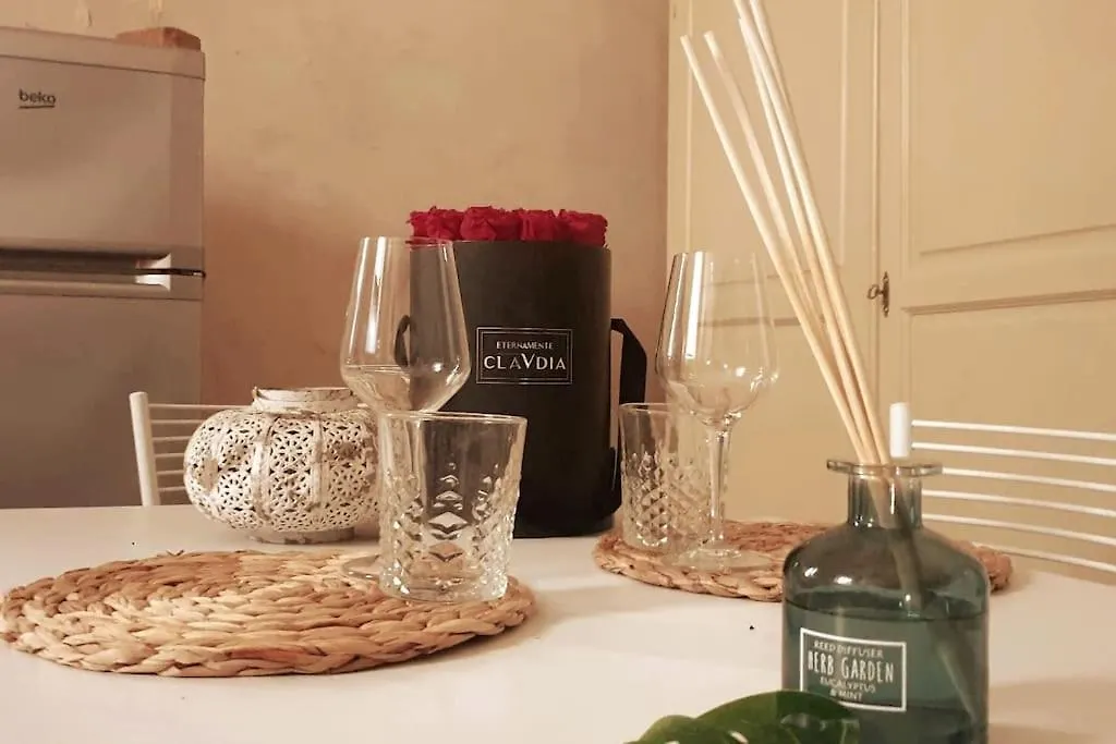 Claudia Suite: Loft Romantico Nel Cuore Di Arezzo Apartment