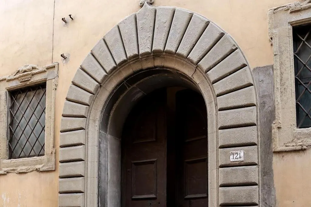 Claudia Suite: Loft Romantico Nel Cuore Di Arezzo Apartment