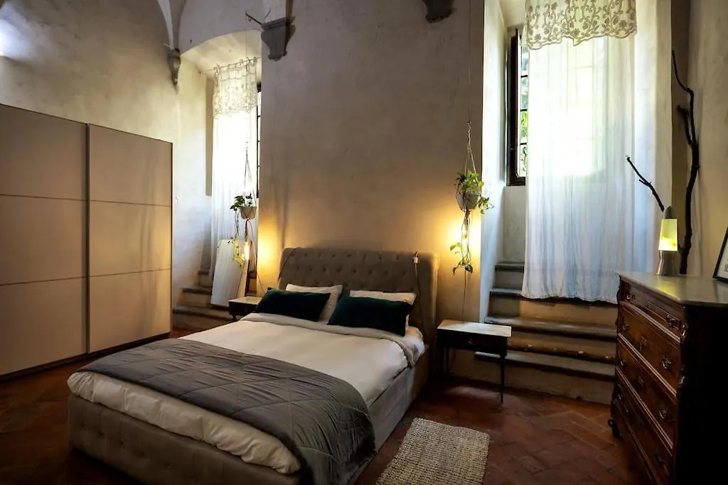Apartment Claudia Suite: Loft Romantico Nel Cuore Di Arezzo